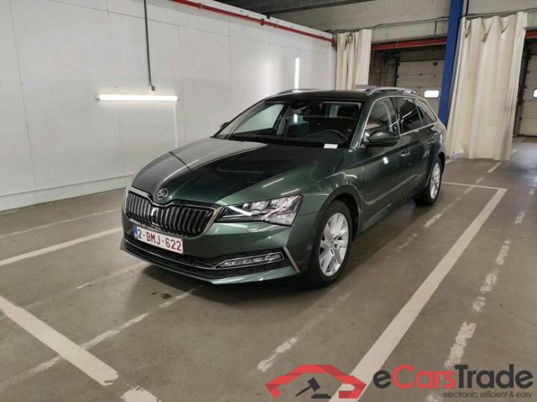 Skoda Superb Combi Superb Combi 1.4 TSI iV DSG6 Style (PHEV) 160kW/218pk  5D/P Auto-6 #1