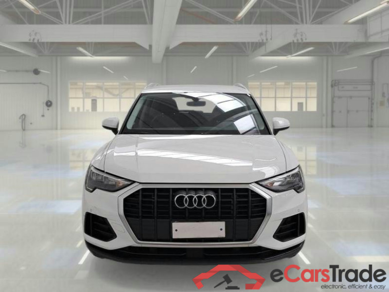 AUDI Q3 / 2018 / 5P / SUV 45 TFSI E S TRONIC #6