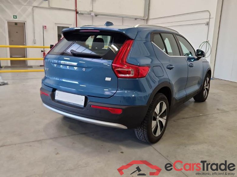 VOLVO XC40 / 2021 / 5P / SUV T5 RECHARGE PLUG-IN AUTO PLUS BRIGHT #2