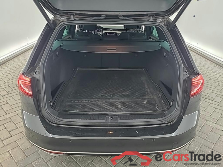 VOLKSWAGEN Passat Variant 1.5 TSI 7-DSG R-Line Business+ 5D 110kW #5