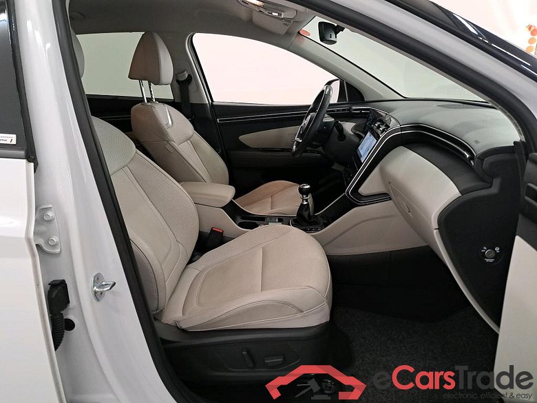 Hyundai Tucson 1.6 T-GDI 48V MHEV Premium 5d #3