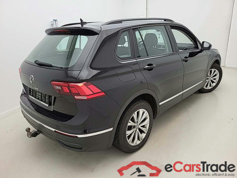 Volkswagen Tiguan 1.5 TSI Life Pano LED ACC Navi Camera Klima PDC ... #3