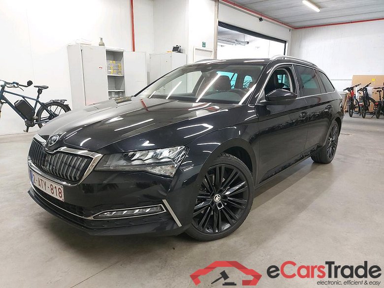 SKODA - SKO SUPERB COMBI 1.4 TSI iV 218PK DSG6 Clever+ & Premium II & Safety & Canton Sound & Pano Roof  * HYBRID *