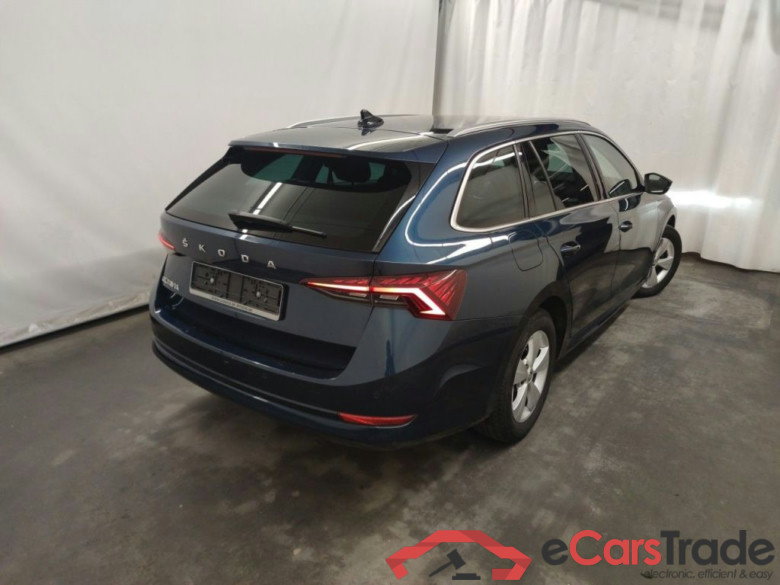 Skoda Octavia Combi 2.0 CRTDI 85kW Clever 5d #2