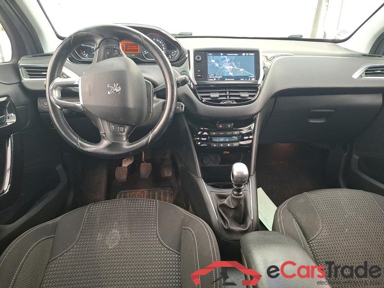 PEUGEOT 208 5p Berline Puretech 110 ¤6.c SandS ALLU BUS #5