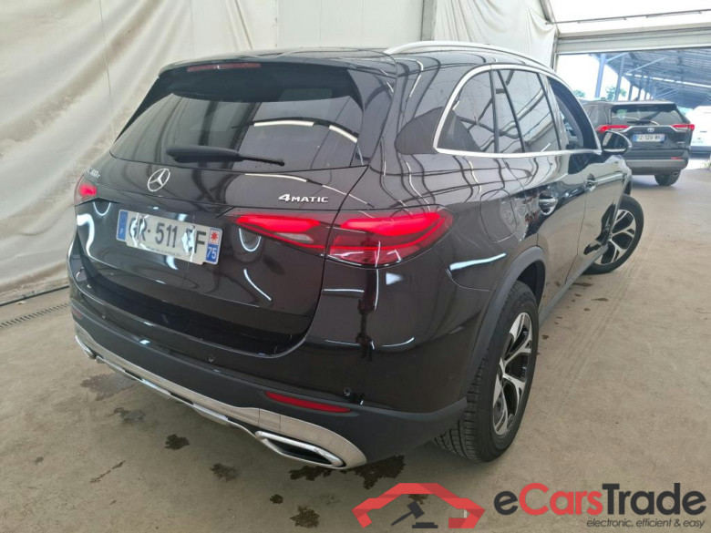 MERCEDES-BENZ GLC / 2022 / 5P / SUV GLC 300 e Business Line 4MATIC #3