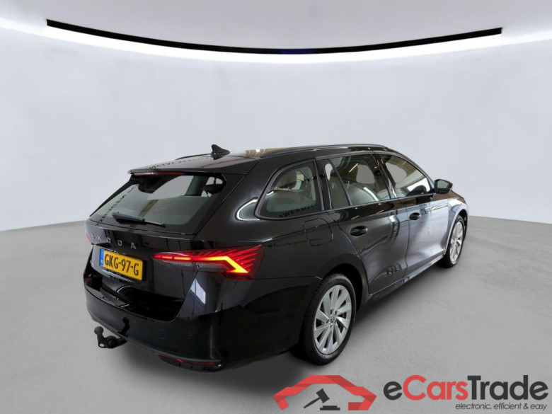 SKODA Octavia Combi 110 kW #5