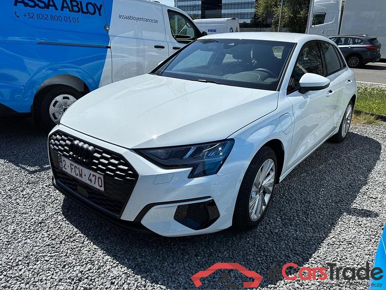 AUDI A3 Sportback PHEV 40 TFSI e Advanced S tronic (150 kW) #1