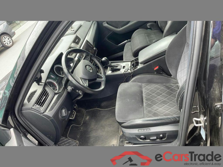 SKODA Superb Combi Dsl Superb Combi 2.0 CR TDi Sportline DSG #6