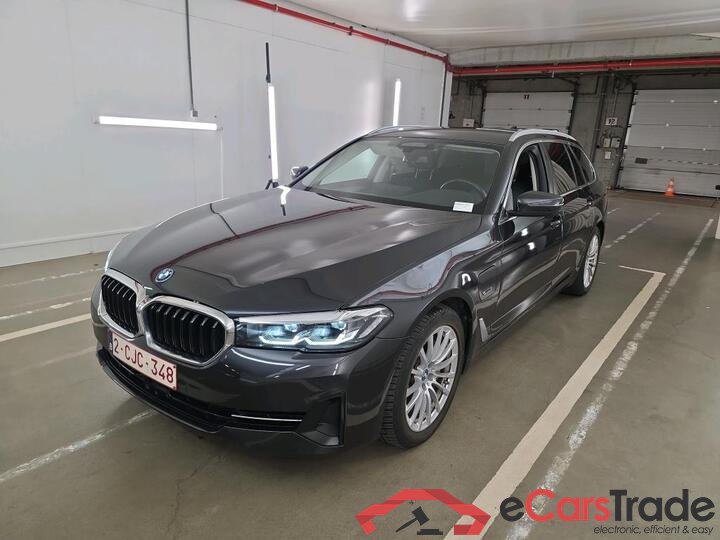 BMW 5 Reeks Touring 5 Reeks Touring 530e Auto (PHEV) 215kW/292pk  5D/P Auto-8