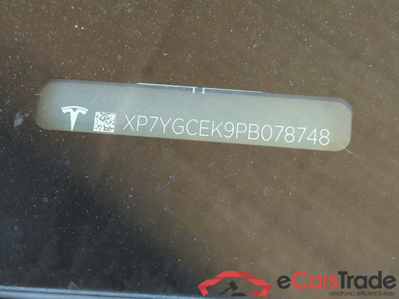 TESLA Model Y Long Range Dual Motor AWD 5d 378kW #4