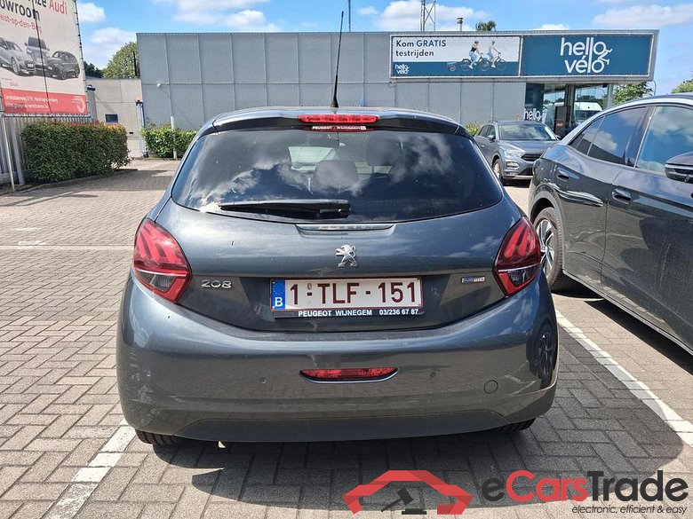 PEUGEOT 208 1.2i PureTech Style #6