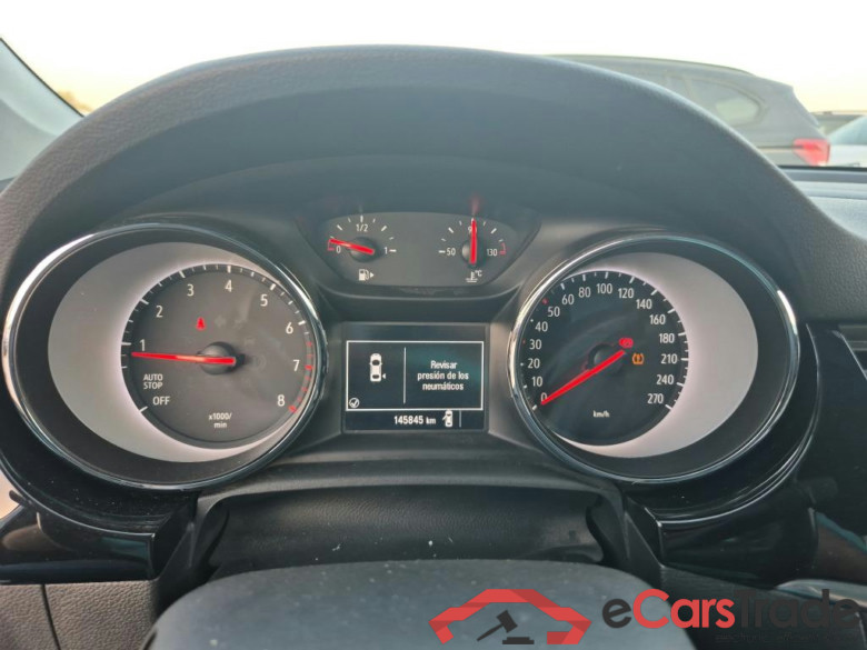 OPEL Astra / 2019 / 5P / berlina con portón 1.2T SHL 81kW (110CV) Design & Tech #4