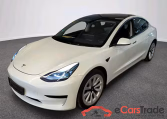 TESLA Model 3 RWD Hinterradantrieb 4d 208kW
