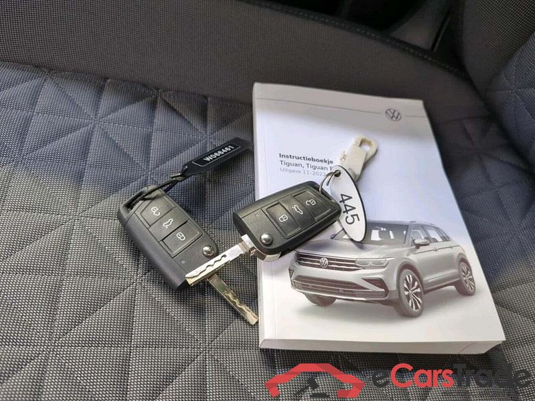 VOLKSWAGEN Tiguan 1.5 TSI Life #5