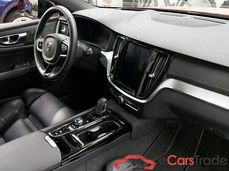 VOLVO - VOL V60 T8 PHEV 392PK 4x4 Geartronic R-Design Pack Xenium With Moritz Leather & IntelliSafe Pro & Light & Winter & Versatility Pro & Head Up & Harman Kardon & 360 Camera & 19 Inch * HYBRID * #3