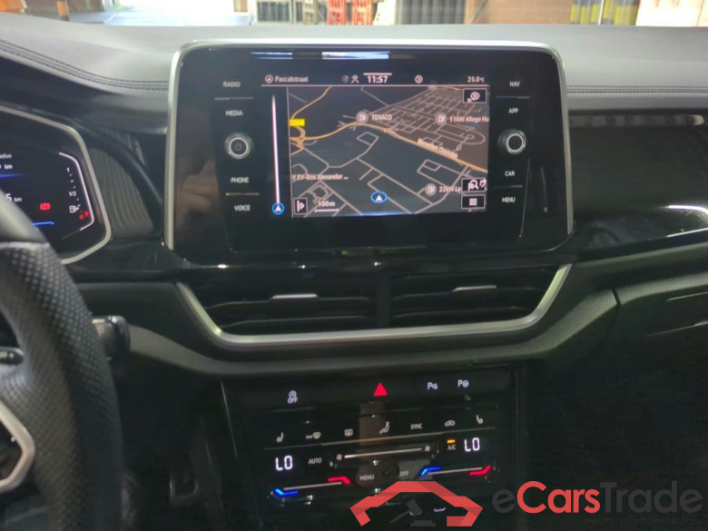VOLKSWAGEN T-Roc 110 kW #2