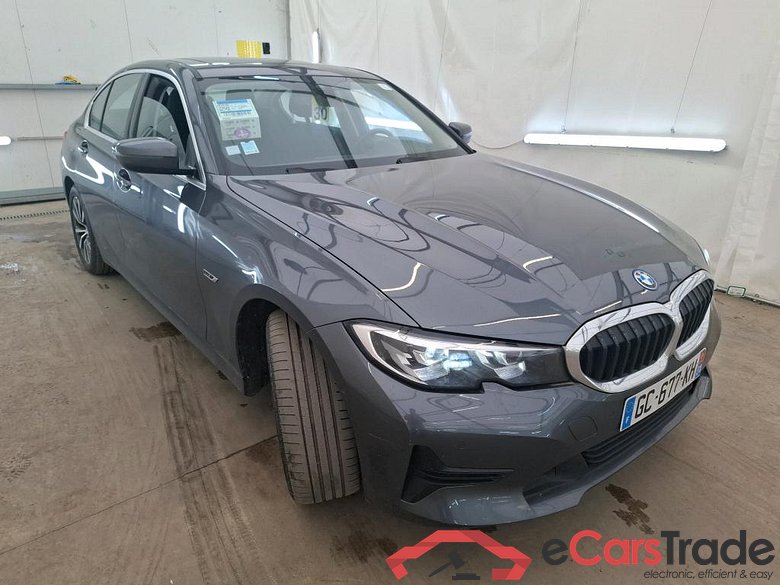BMW Série 3 Berline / 2018 / 4P / Berline 330e 292ch Business Design BVA8 Hybride #4