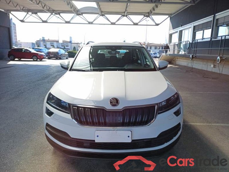 SKODA KAROQ / 2017 / 5P / SUV 2.0 TDI 110KW EVO SCR EXECUTIVE DSG 4WD #6