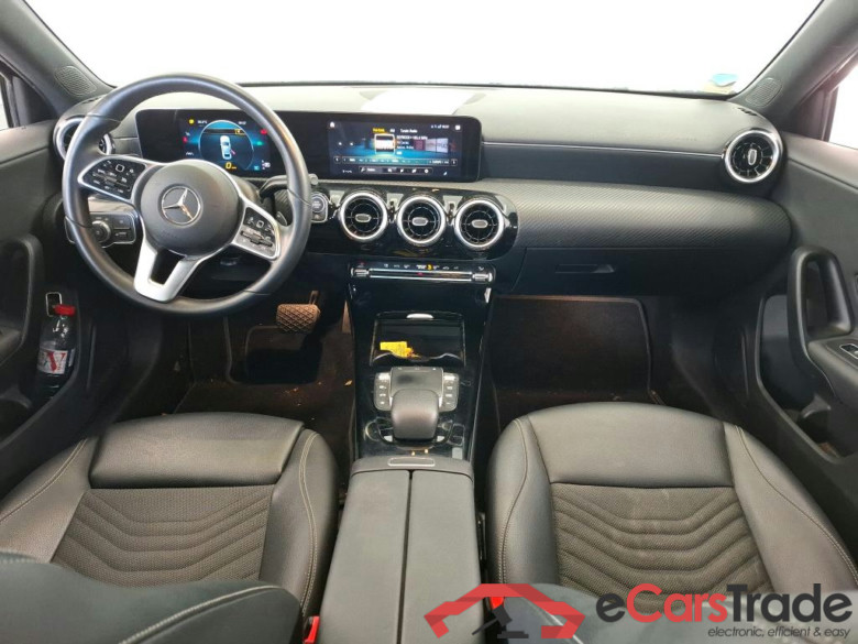 MERCEDES-BENZ Classe A Berline / 2018 / 4P / Berline A 180 d Business Line 8G-DCT #5