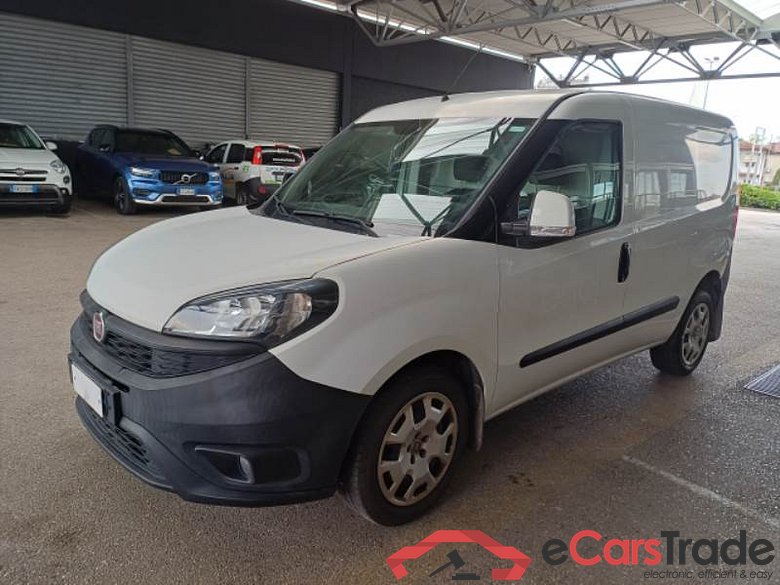 FIAT DOBLÒ CARGO / 2014 / 4P / VETT. FURGONATA 1.6 MULTIJET 16V 105CV SX EURO 6 #1