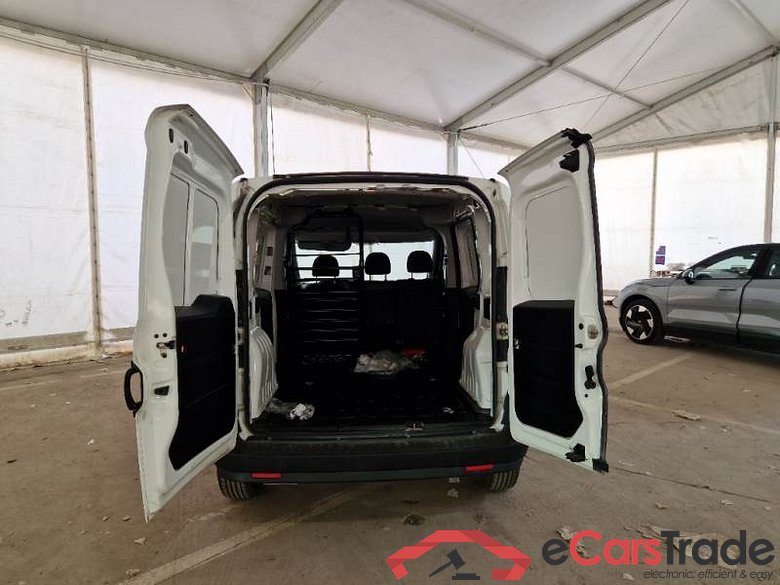 FIAT DOBLÒ CARGO / 2014 / 4P / VETT. FURGONATA CH1 LOUNGE 1.6 MJET 105CV E6D SeS #5