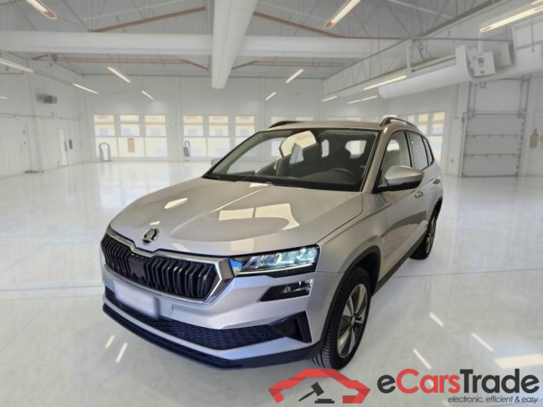 SKODA KAROQ / 2022 / 5P / SUV 2.0 TDI 85KW EVO SCR EXECUTIVE DSG #1