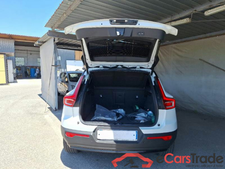 VOLVO XC40 / 2021 / 5P / SUV RECHARGE TWIN PLUS #5