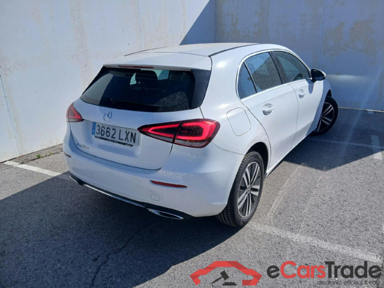 MERCEDES-BENZ Clase A / 2018 / 5P / berlina con portón A 250 e #2