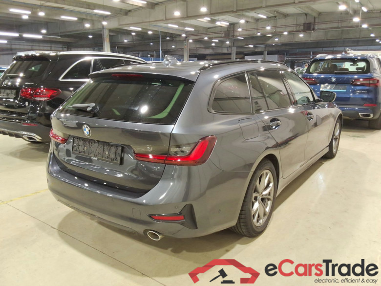 BMW 3 SERIES TOURING 2.0 318DA (100KW) TOURING #4