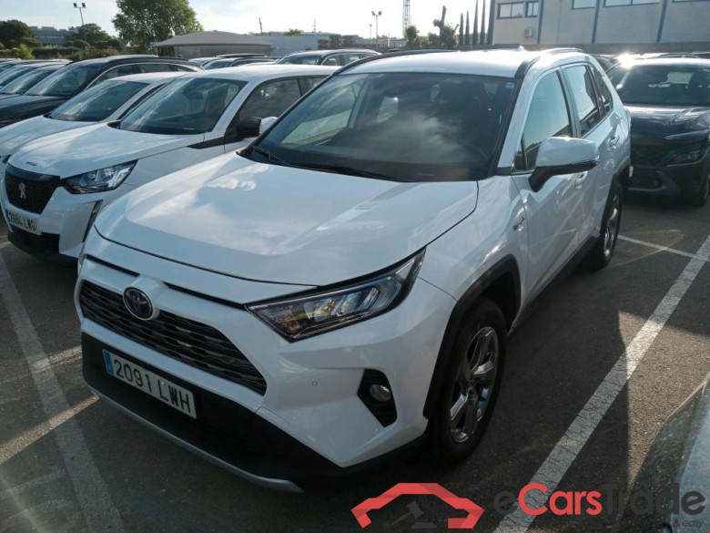 TOYOTA Rav4 / 2018 / 5P / todoterreno 2.5l 220H Advance #1