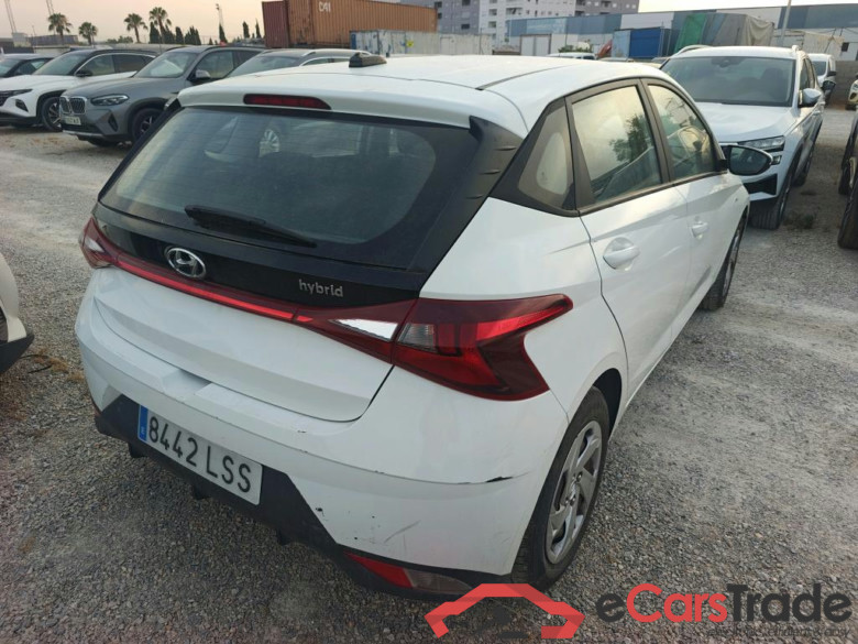 HYUNDAI i20 / 2020 / 5P / berlina con portón 1.0 TGDI 74kW (100CV) 48V Essence #2