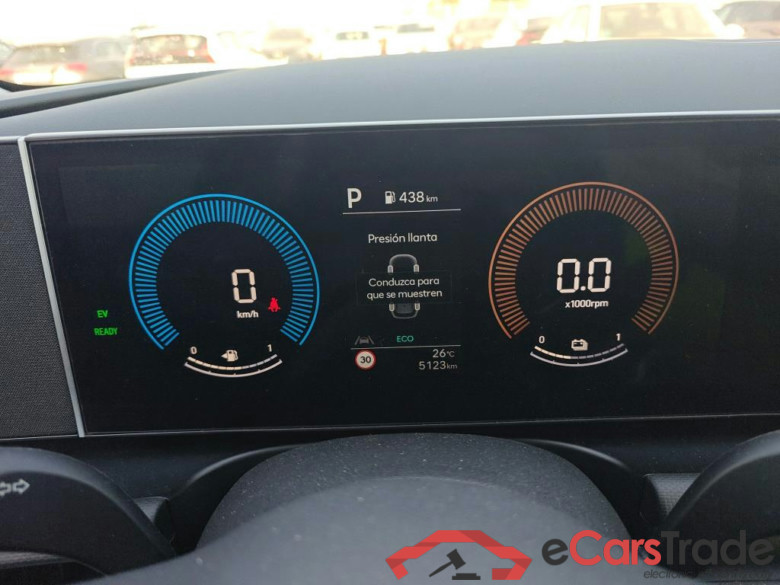 HYUNDAI Tucson / 2024 / 5P / todoterreno 1.6T 158kW (215CV) HEV AT Maxx (AC2) #4