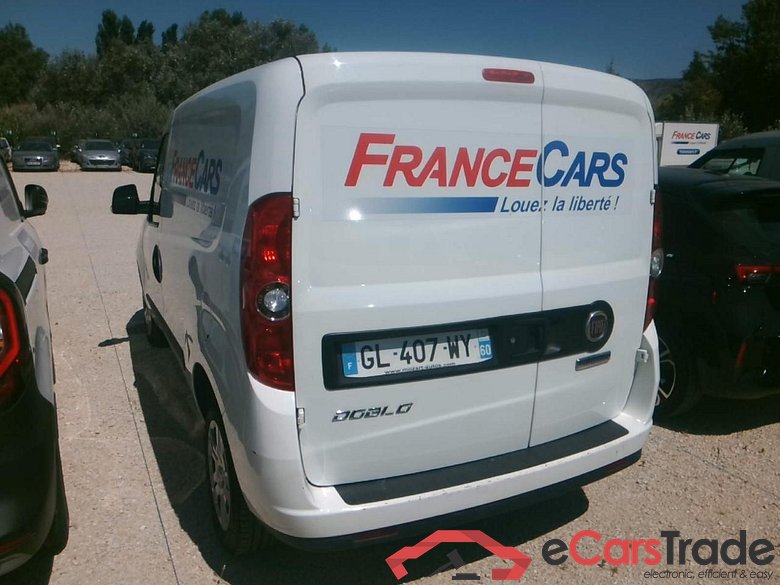 DOBLO CARGO 1.6MJT 105PRO LOUN #3