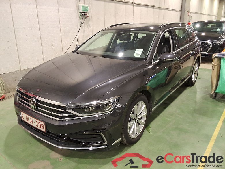 VOLKSWAGEN PASSAT VARIANT 1.4 TSI MSQ VARIANT GTE BUSINESS