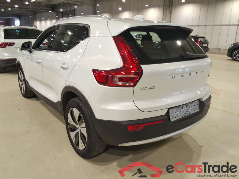 VOLVO XC40 1.5 T4 PHEV PLUS DARK DESIGN DCT #2