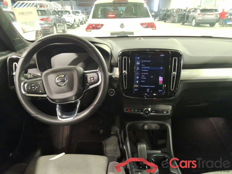 VOLVO XC40 1.5 T4 PHEV PLUS DARK DESIGN DCT #6