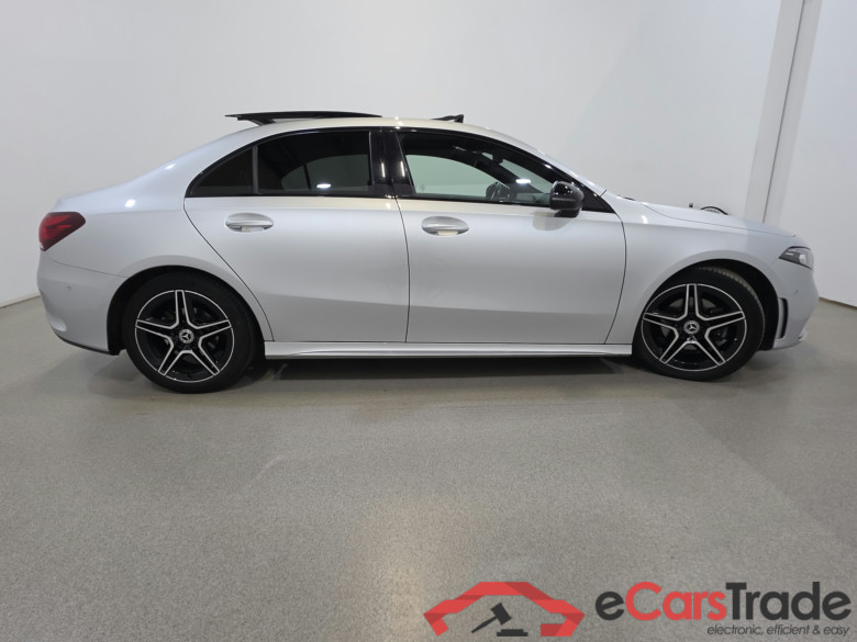 Mercedes A 180 AMG Night Pano LED Widescreen Ambient Navi 1/2 Sport-Leather-Alcantara KeylessGo Camera Klima PDC ... #5