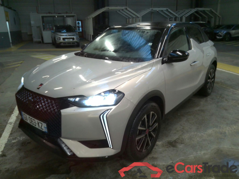 DS 3 Crossback 1.2 PureTech Performance Line LED Virtual Sport-Leather-Alcantara KeylessGo Klima PDC ... #1