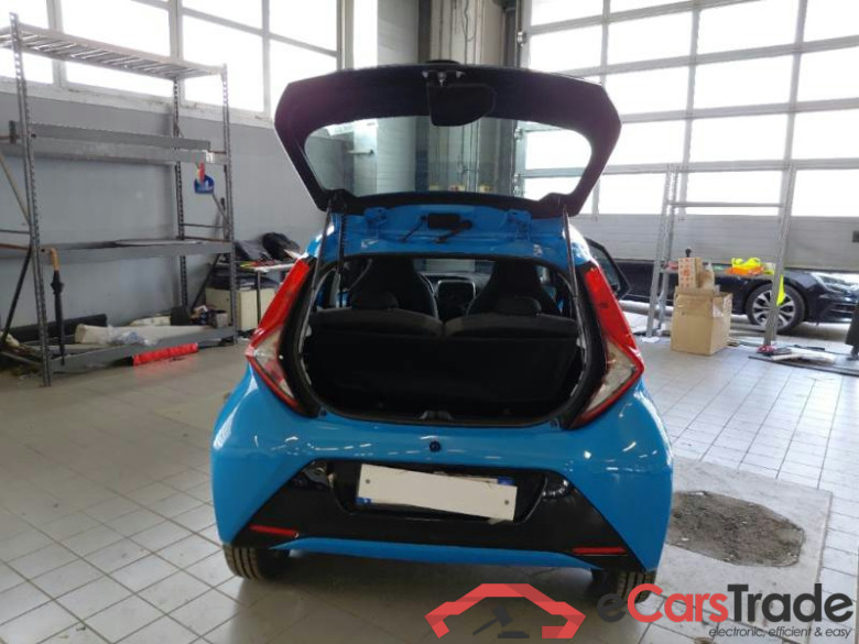 TOYOTA AYGO CONNECT / 2018 / 5P / BERLINA 1.0 VVT-I X-COOL MMT #5