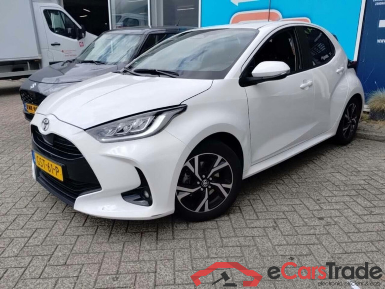 TOYOTA YARIS 1.5 Hybrid 115 First Edition #1