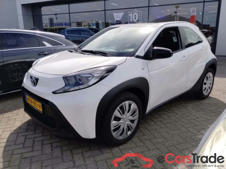 TOYOTA Aygo X 1.0 VVT-i MT Play