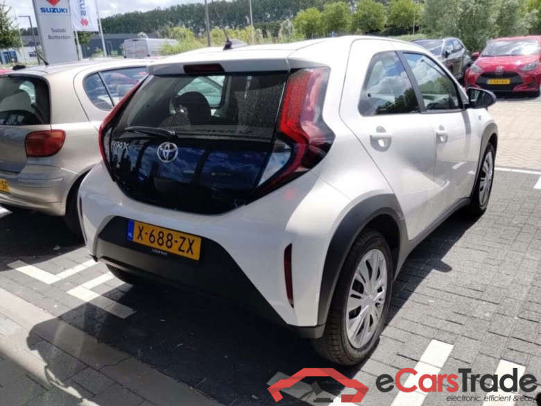 TOYOTA Aygo X 1.0 VVT-i S-CVT Play #4