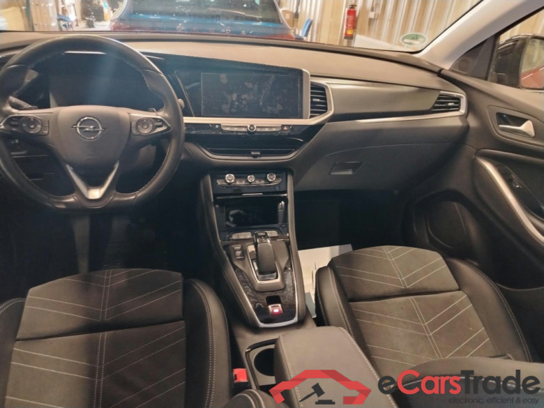 Grandland X Ultimate Plug-in-Hybrid 4 1.6 Turbo 221KW AT8 E6d #3