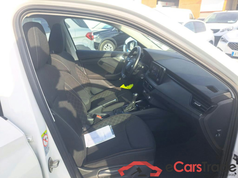 SKODA Kamiq 1.0 TSI 81kW (110CV) DSG Ambition (CX) #6