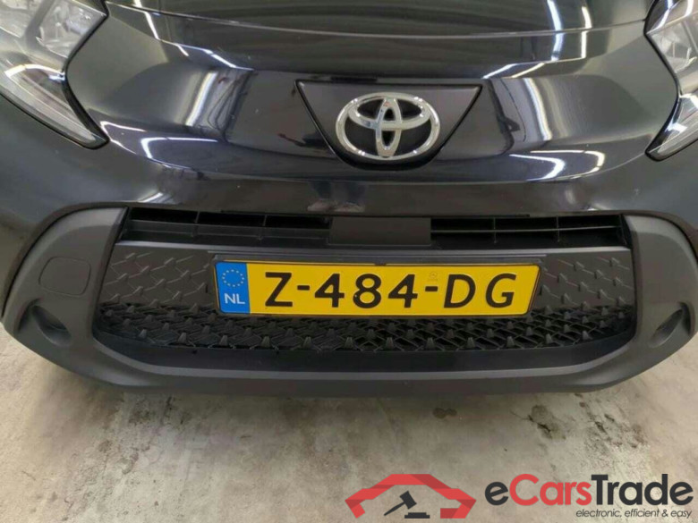 TOYOTA Aygo X 1.0 VVT-i MT Play #4