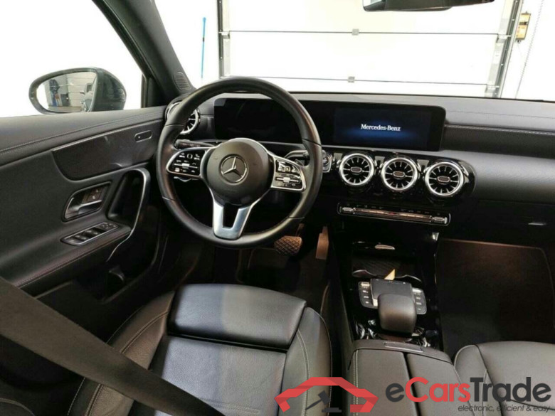MERCEDES-BENZ A-klasse 180 Premium Plus #3