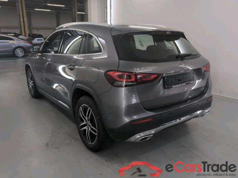 MERCEDES-BENZ GLA 1.3 GLA 250 E DCT BUSINESS SOLUTION #3