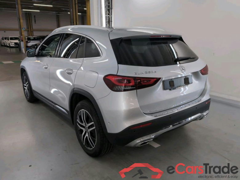 MERCEDES-BENZ GLA 1.3 GLA 250 E DCT BUSINESS SOLUTION #3