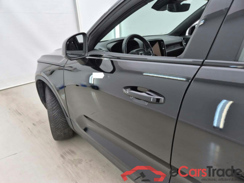VOLVO XC40 RECHARGE CORE #4